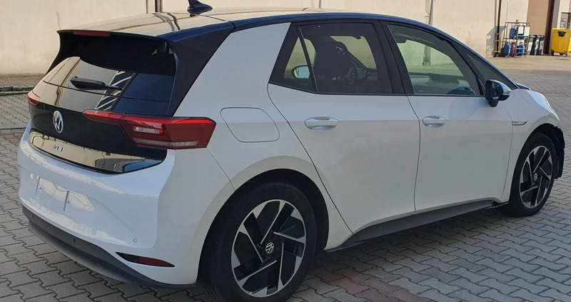 Volkswagen ID.3 cena 69900 przebieg: 27000, rok produkcji 2020 z Tychy małe 326